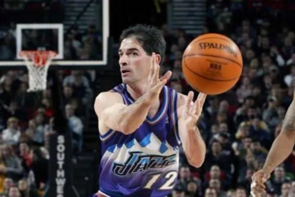 约翰斯托克顿到了现在的联盟，是处于什么位置的？