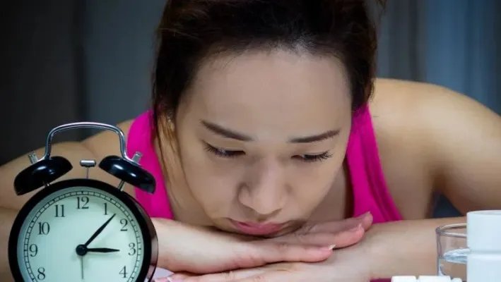 晚上睡不着觉怎么办