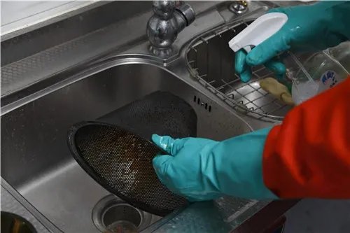 如何清洗油烟机 选购油烟机有什么技巧