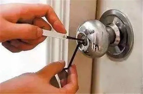 防盗门如何开锁
