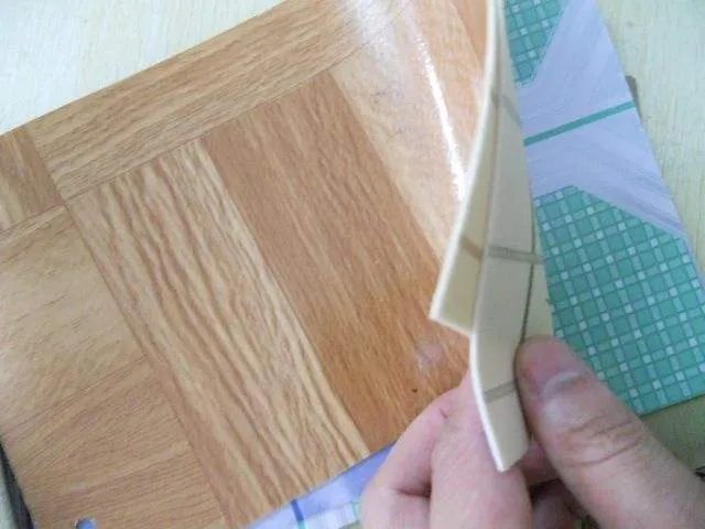 地板胶一平价格多少 贴地胶板要注意什么