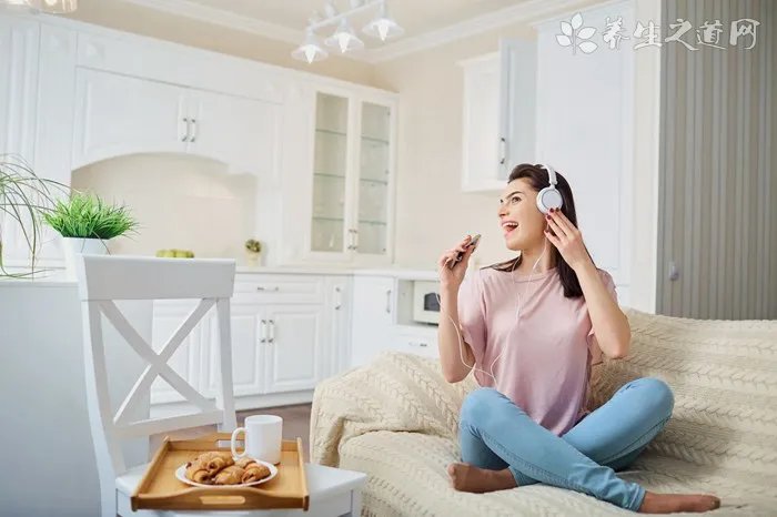 戴恩·德哈恩为什么叫戴涵涵，戴恩·德哈恩的老婆女儿