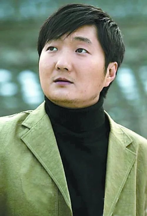 王大治的家庭背景是什么？