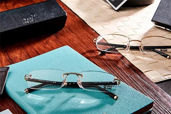 万宝龙眼镜怎么样 德国经典品牌