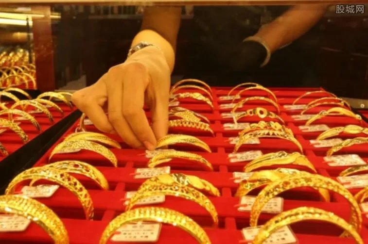 黄金价格今天多少一克 2018黄金价格走势预测