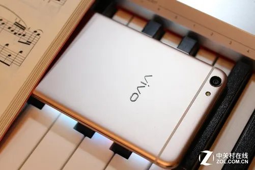 vivo X7Plus评测:双1600万像素随身影棚