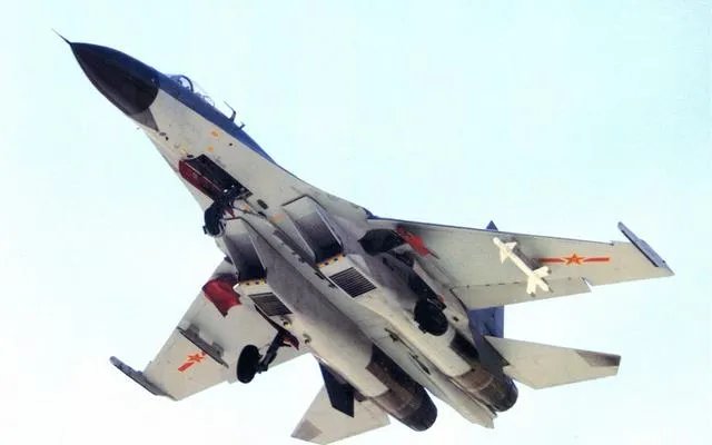 歼11与歼16有什么区别？