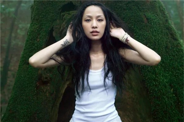 日本十大歌姬排名 安室奈美惠上榜，小柳由纪展现惊人天赋