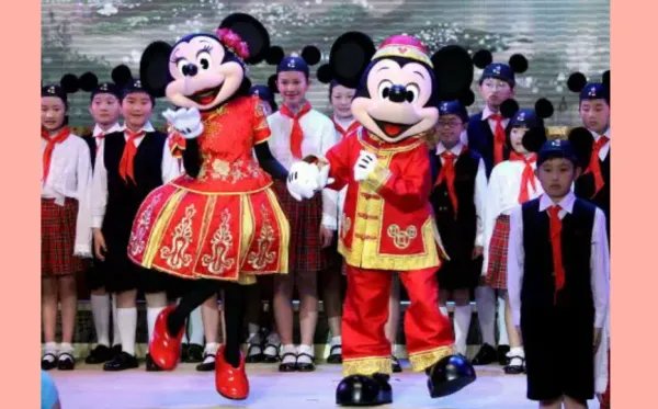 第一个迪士尼乐园酒店