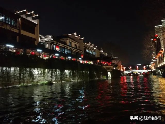 南京有哪些好玩的景点？住宿有哪些建议？