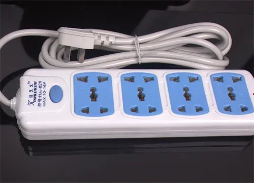 一般接线板的电线是多少w的