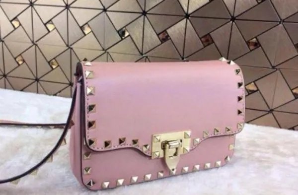 卓凡尼华伦天奴是不是盗版