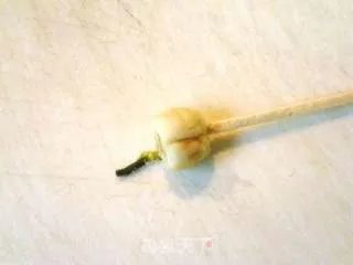 冰糖银耳莲子羹