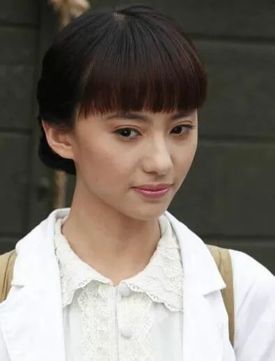 利箭行动里小雨的扮演者是谁