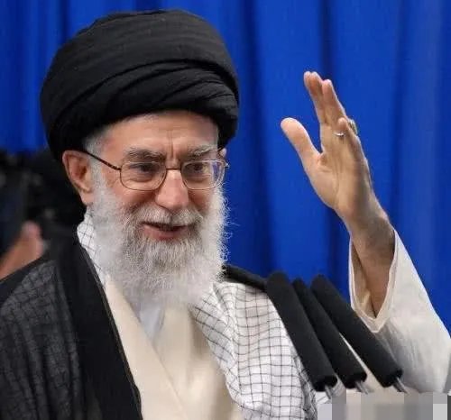 伊朗最高领袖和伊朗总统是个什么关系？