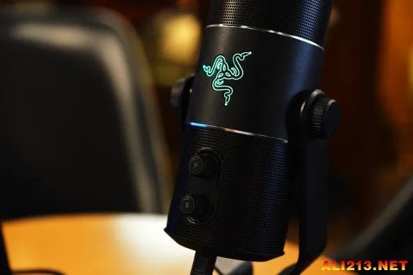 是谁抢走了我的麦克风！Razer魔音海妖麦克风评测