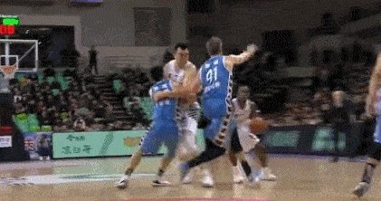 篮协竟在官网编发这条北京与辽宁四分之一第三场判罚直面争议的新闻,你怎么看?