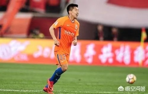 如果蒿俊闵入选国足与郑智、池忠国、金敬道4人是否可以组成国足的最强中场？