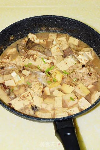 海兔鱼炖豆腐
