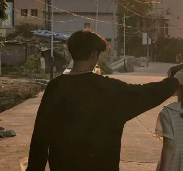 谁有这情侣头像的另一半？