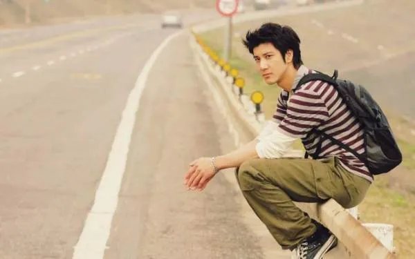 中国妇女报评王力宏事件，此事件背后哪些问题值得深思？