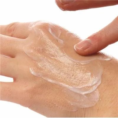 痘痘里面挤出来的东西是什么