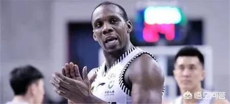 篮协竟在官网编发这条北京与辽宁四分之一第三场判罚直面争议的新闻,你怎么看?