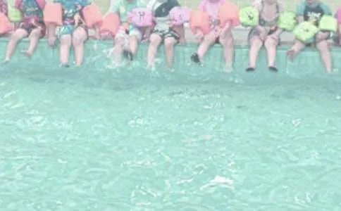 梦见游泳池的寓意是什么