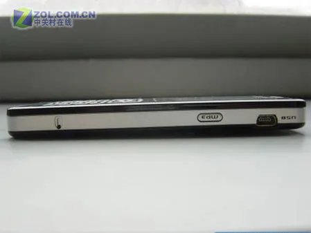 比拼L7 UTStarcom密谋轻薄直板UT1200