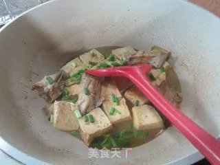 橡皮鱼炖豆腐