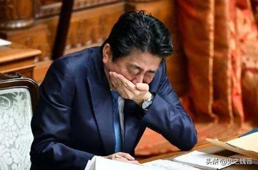 安倍提出辞职后，为何还要坚持任职到下任首相选出为止？