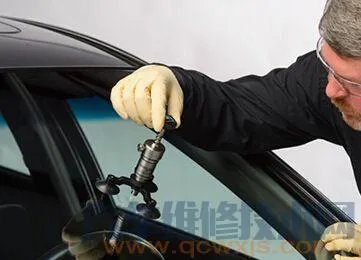 8种汽车车身玻璃划痕修复方法