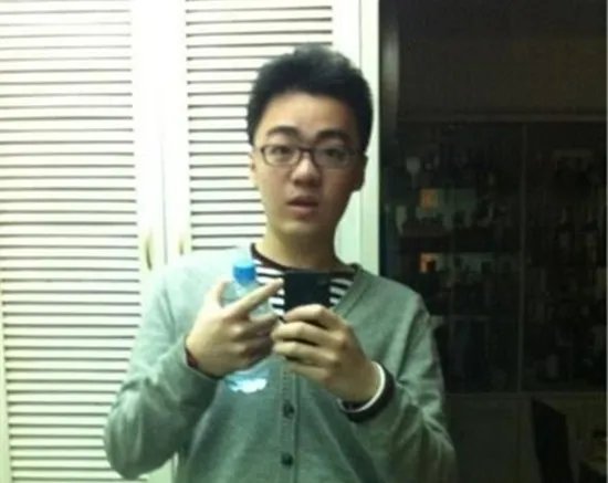 曝光李谷一的儿子的照片 揭和金铁霖离婚内幕