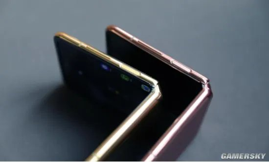 三星Galaxy Z Flip 5G评测 一款华丽却不实用的奢侈品