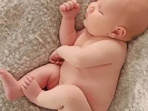 家长必学：新生宝宝脐部护理知识