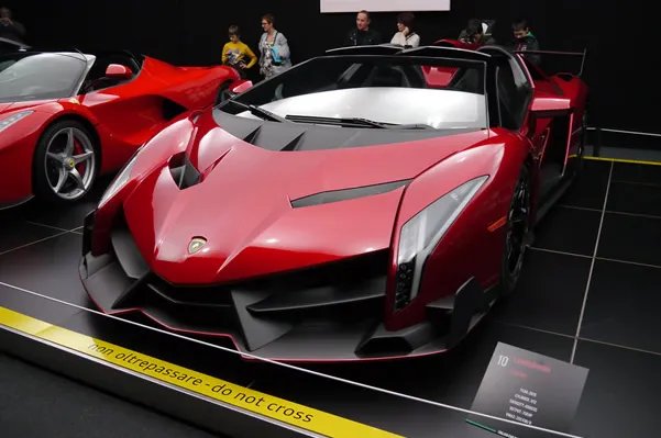 世界最贵的十大豪车排行榜，第一价值1亿，帕加尼Hunayra上榜