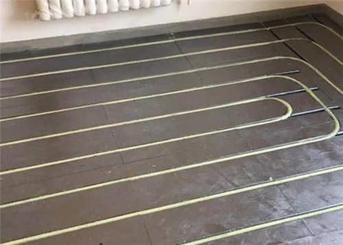 80平一般几路地热管