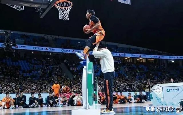 获得扣篮冠军，矣进宏能够拿到多少奖金？这个冠军对他有什么帮助？