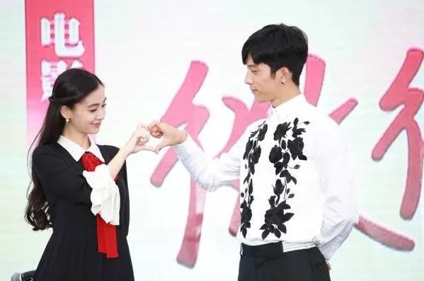 《微微一笑很倾城》中的杨洋，是一个什么性格的人？