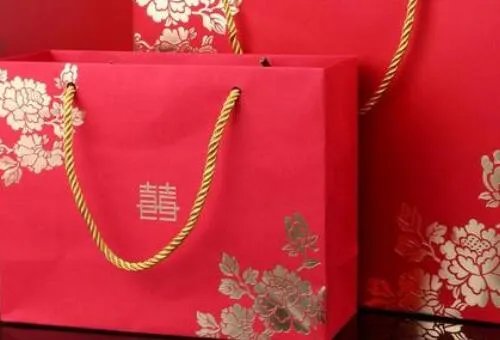 结婚伴手礼一般送给谁 伴手礼是男方还是女方准备