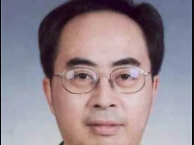 岳池县县委书记