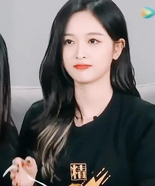 吴宣仪回应素颜被吐槽，网友对女明星的恶意为何总是那么大？