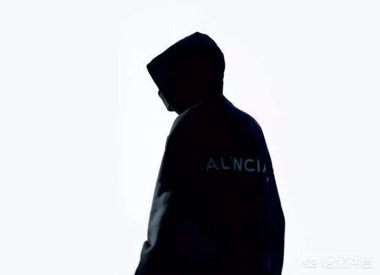 王者荣耀骚白究竟是谁，为何拥有如此高的签约费？