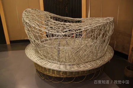 惟妙惟肖的肖怎么读？