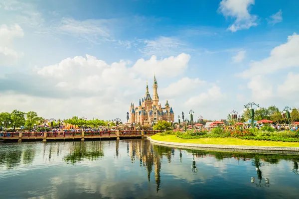 去上海玩住哪里比较方便 到上海旅游住哪好