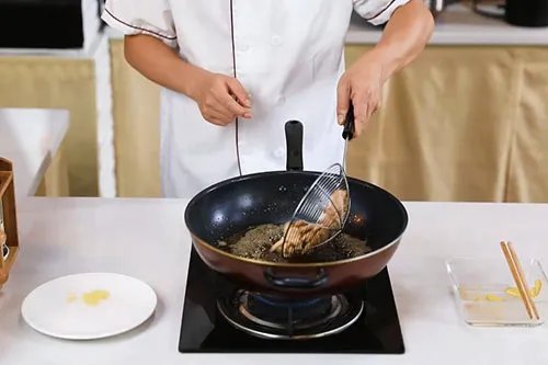 糖醋里脊的做法 糖醋里脊的家常做法