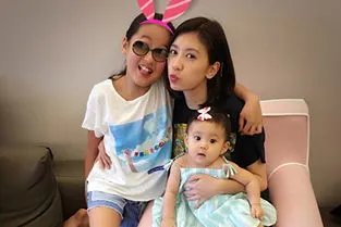 贾静雯大女儿近况曝光，身材火辣长相漂亮，贾静雯大女儿现在在做什么？