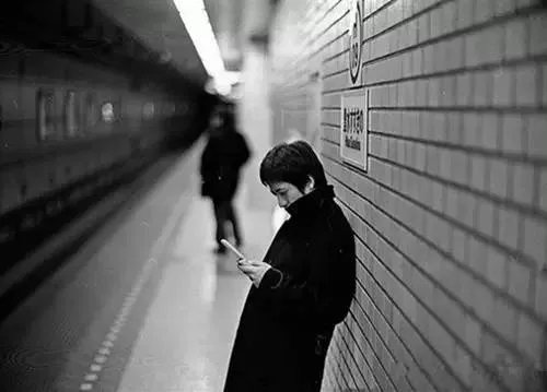 叔叔，请把我埋的浅一点，要不然明天妈妈找不到我了…