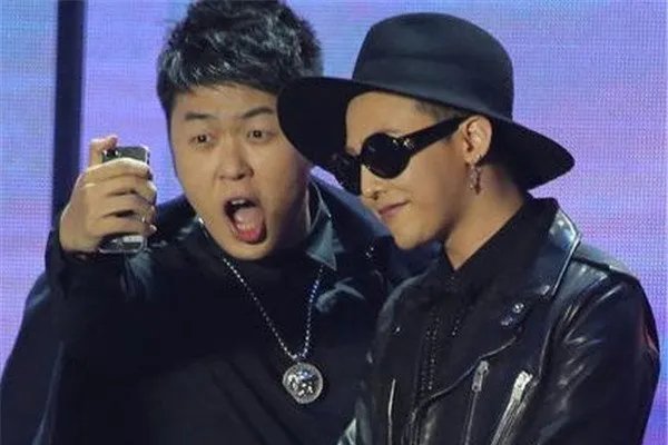 杜海涛下跪权志龙事件经过 他为什么要下跪