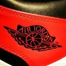 你觉得Air Jordan1哪个配色最好看？